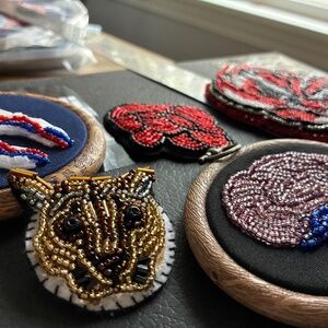 Floppa Meme Lion Cat Glass Glitter Beaded Embroidery Pin Brooch Handmade